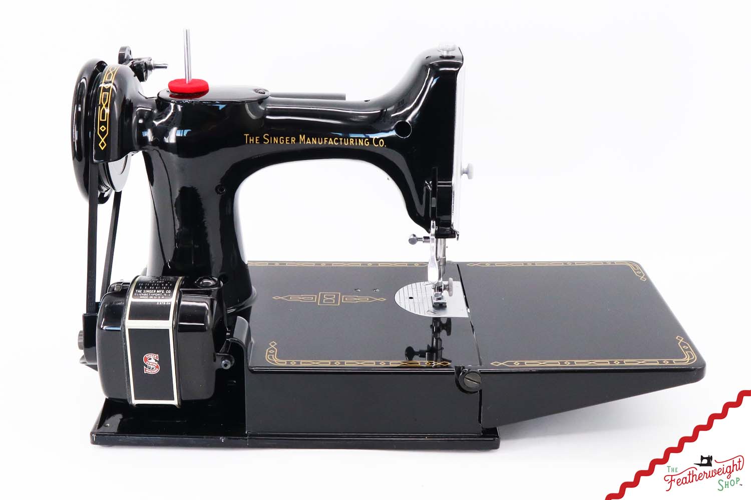 Singer Featherweight 221 Sewing Machine, AM674*** - 1957