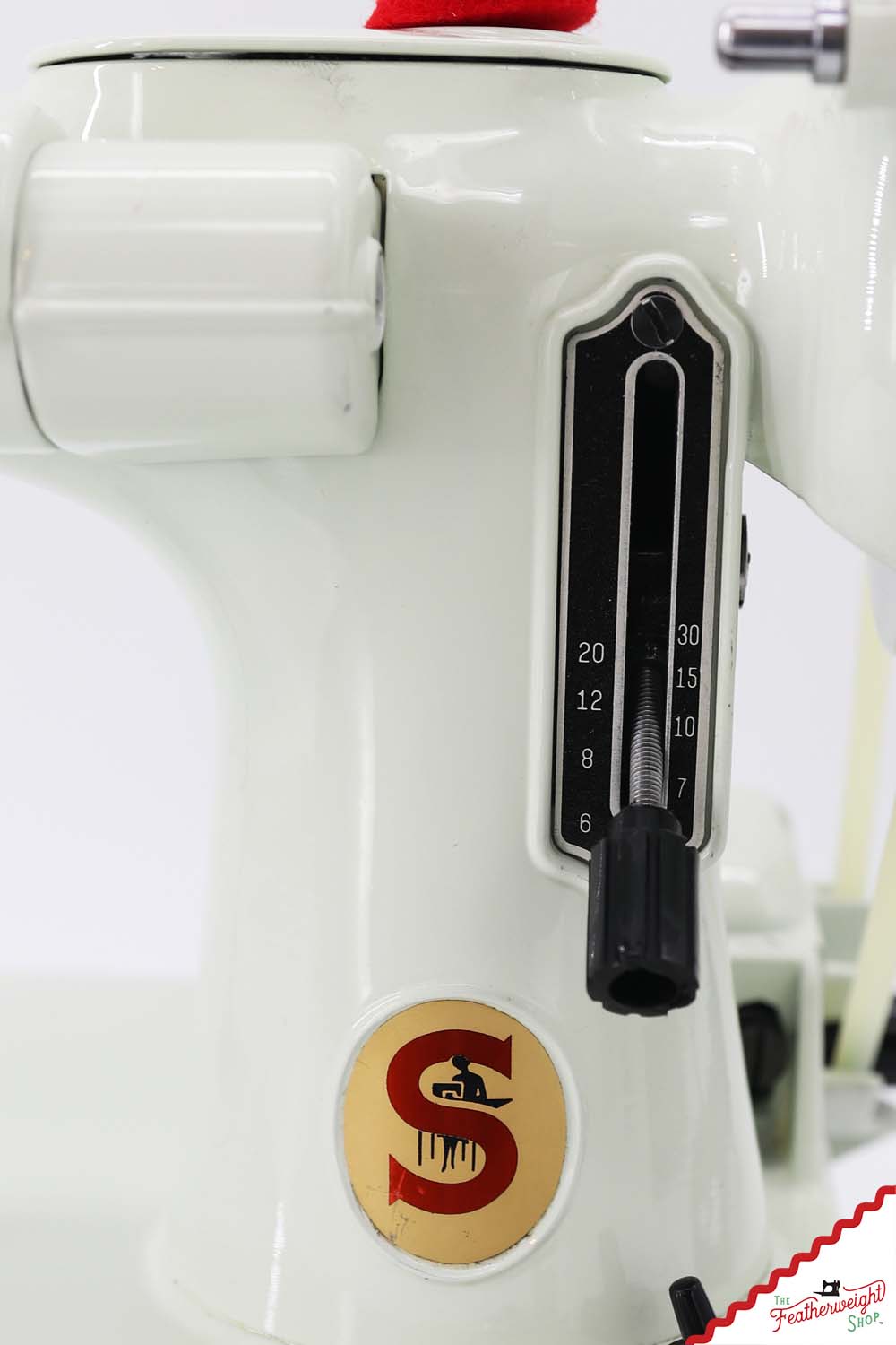 Singer Featherweight 221K Sewing Machine, British WHITE EV9703**