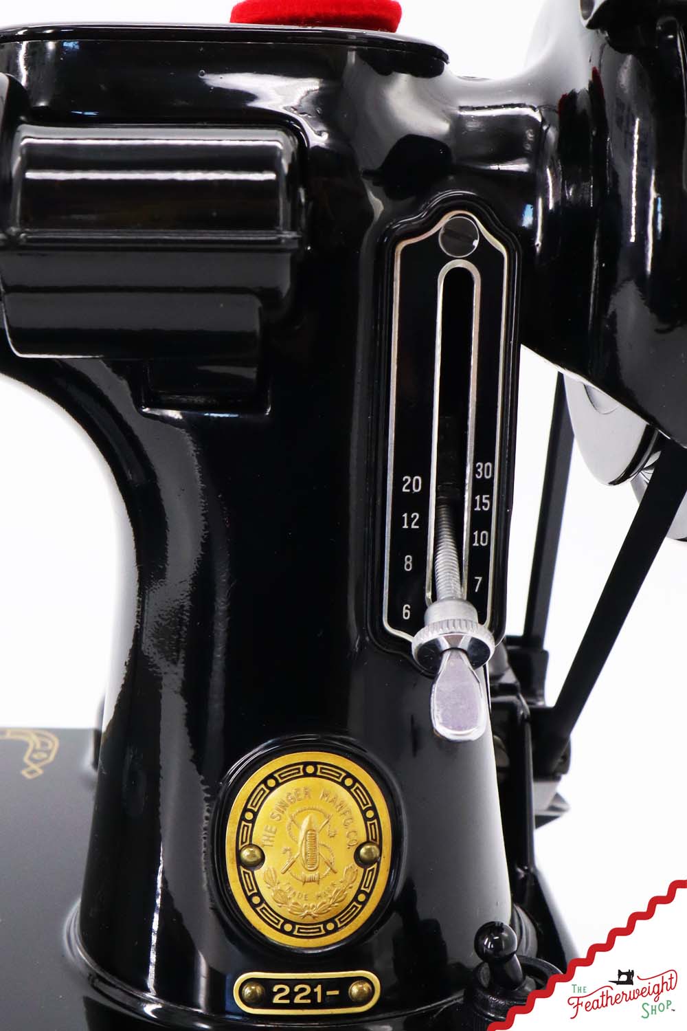 Singer Featherweight 221 Sewing Machine, AM674*** - 1957