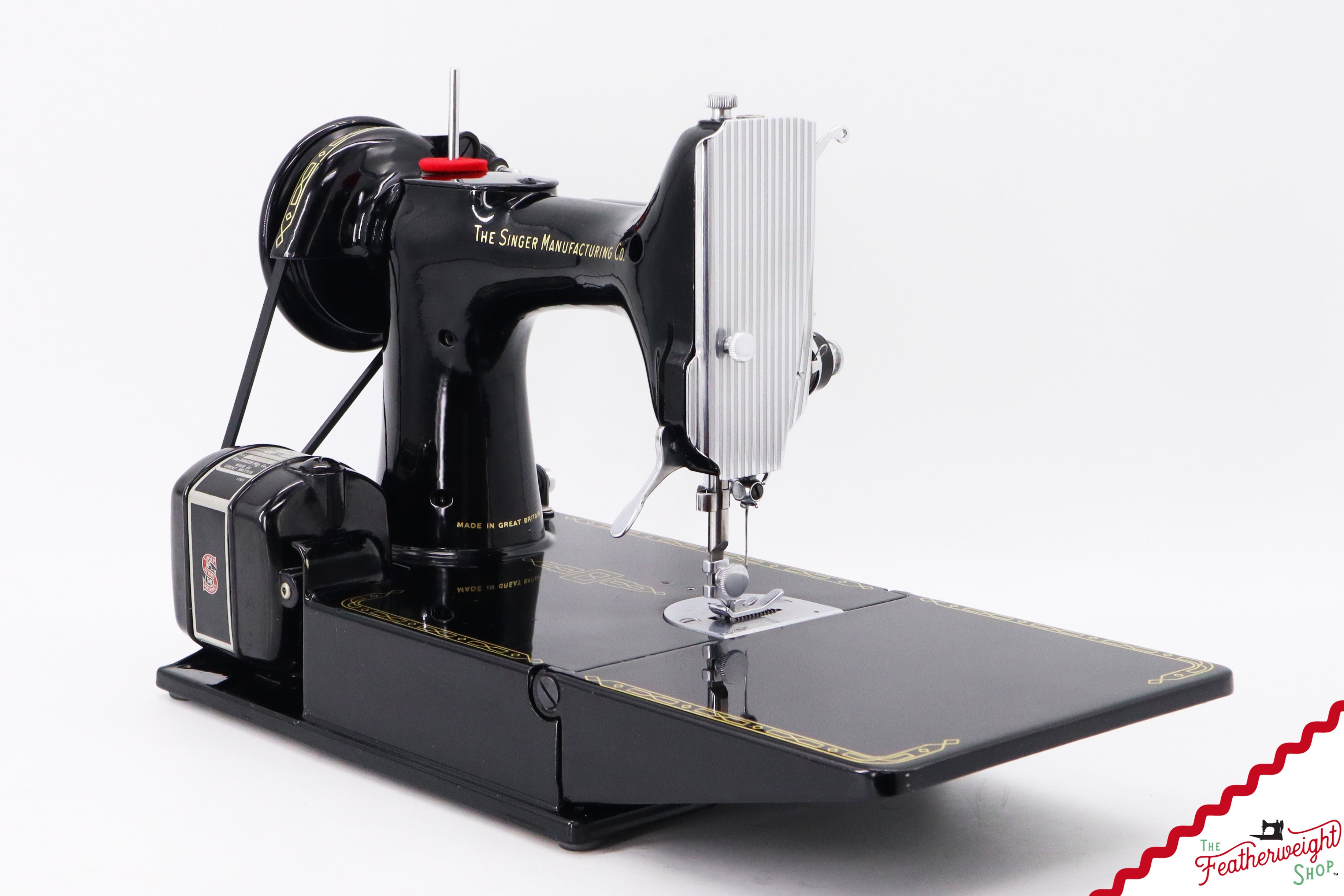 Singer Featherweight 221K Sewing Machine, 1955 - EK205***