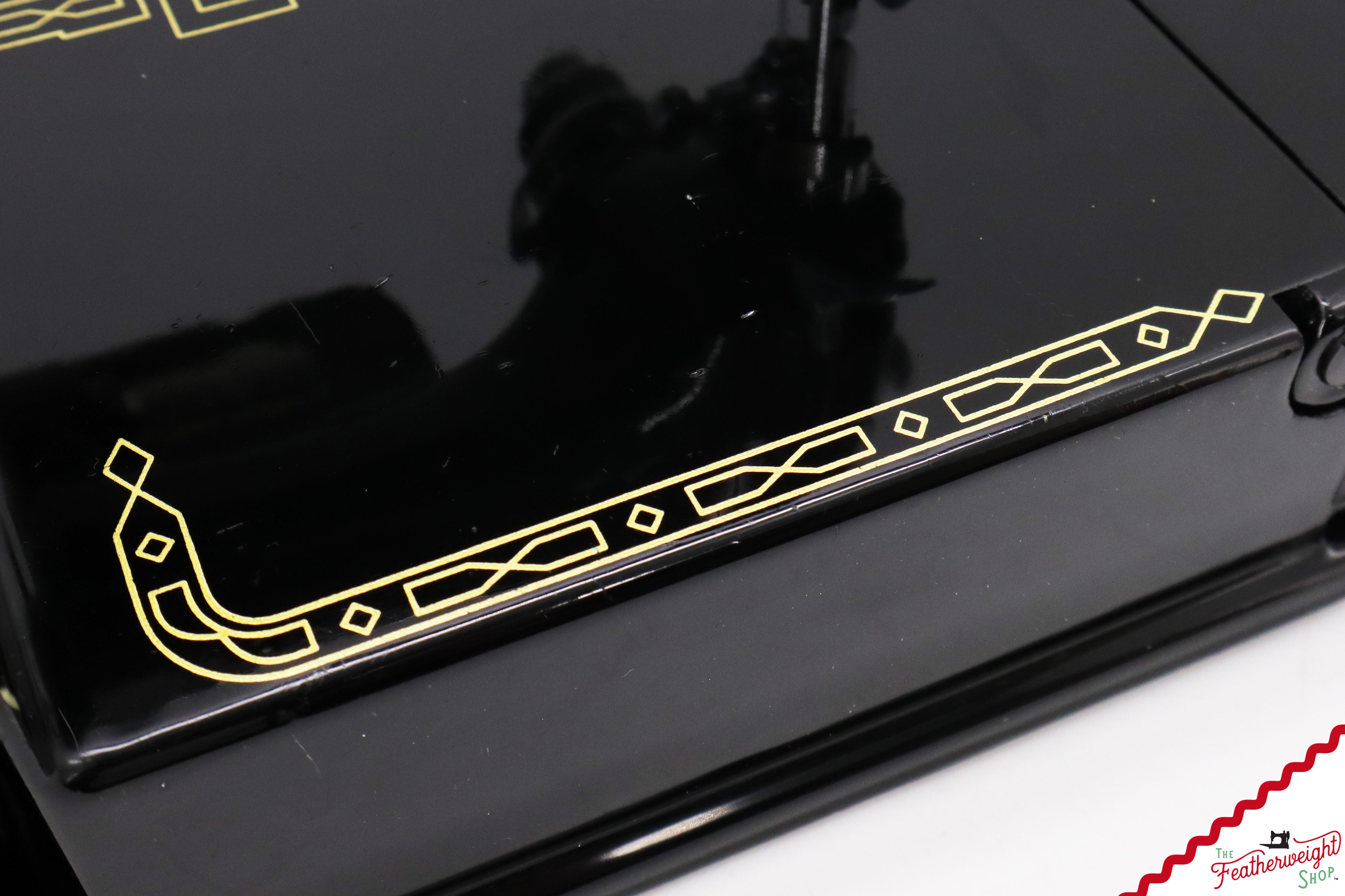 Singer Featherweight 221K Sewing Machine, 1955 - EK205***