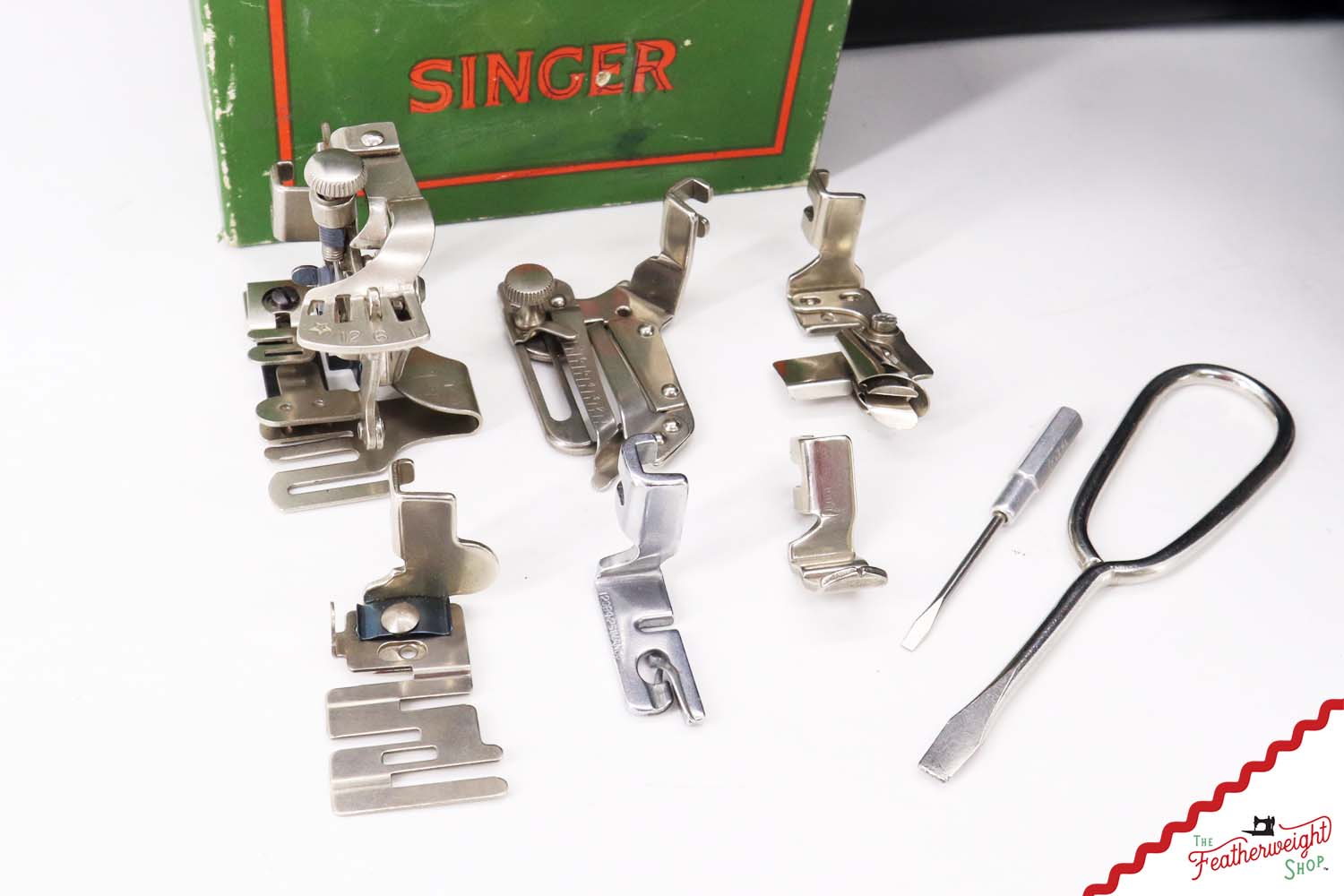 Singer Featherweight 221K Sewing Machine, Centennial: EG709***