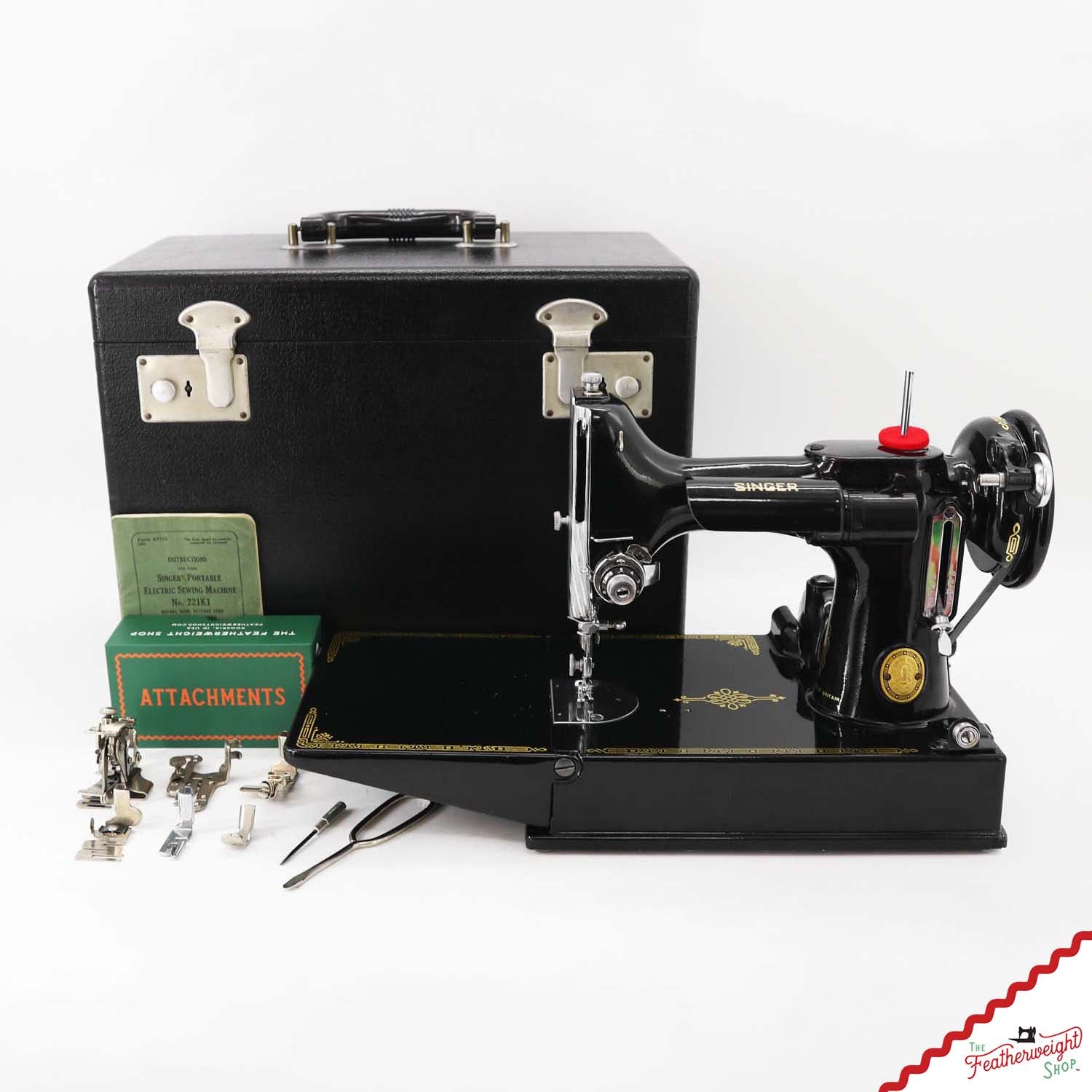 Singer Featherweight 221K Sewing Machine, 1952 - EH372***
