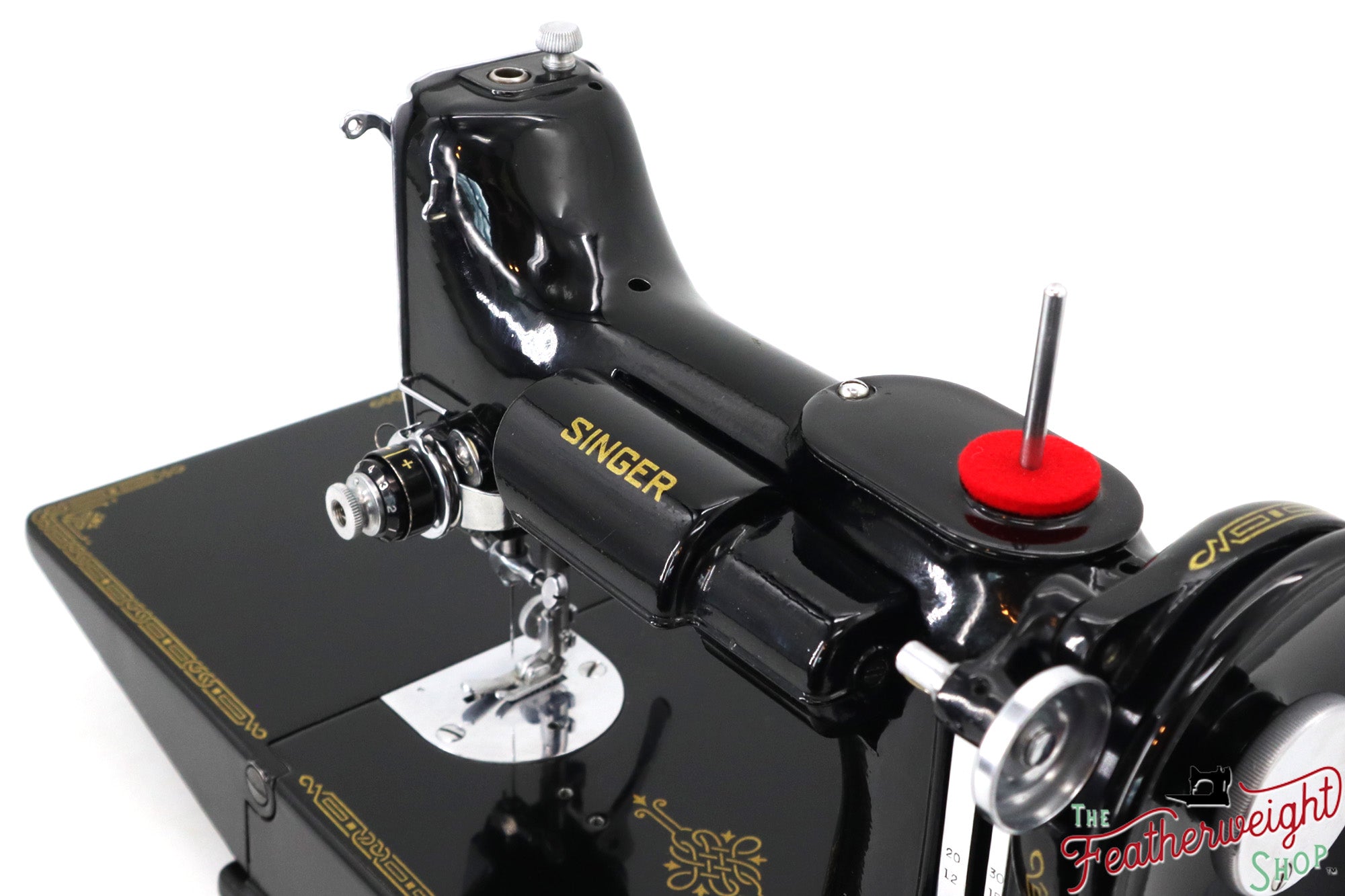 Singer Featherweight 221K Sewing Machine, 1948 - EE4588**