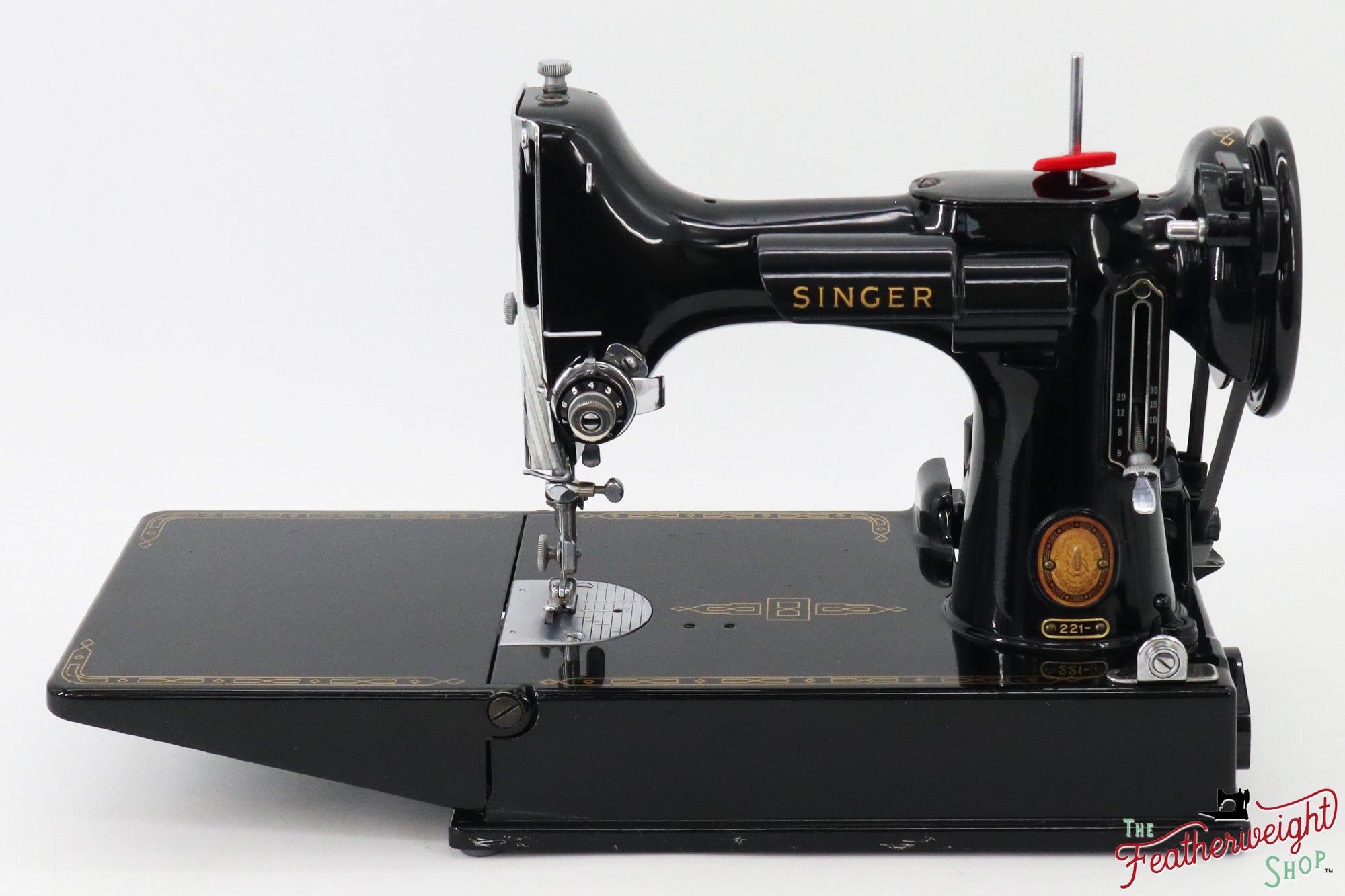 Singer Featherweight 221 Sewing Machine, AM775*** - 1957