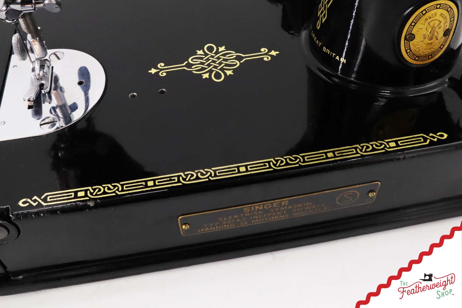 Singer Featherweight Swedish 221K Sewing Machine, EH0011**