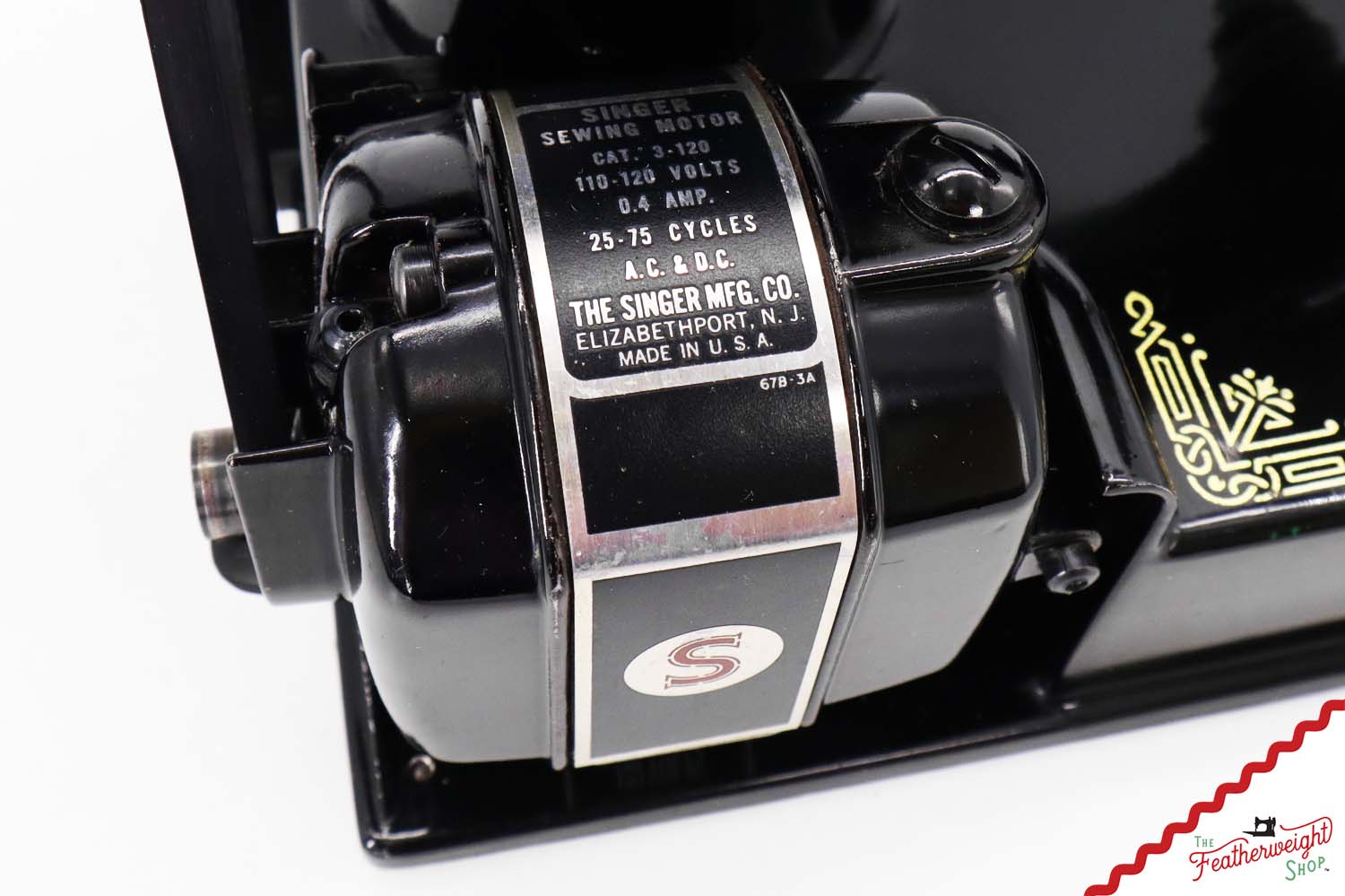 Singer Featherweight 221 Sewing Machine, AK624*** - 1951