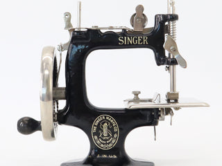 Load image into Gallery viewer, Singer Sewhandy Model 20, Black - Made in U.S.A. Decal - September 2023 Faire
