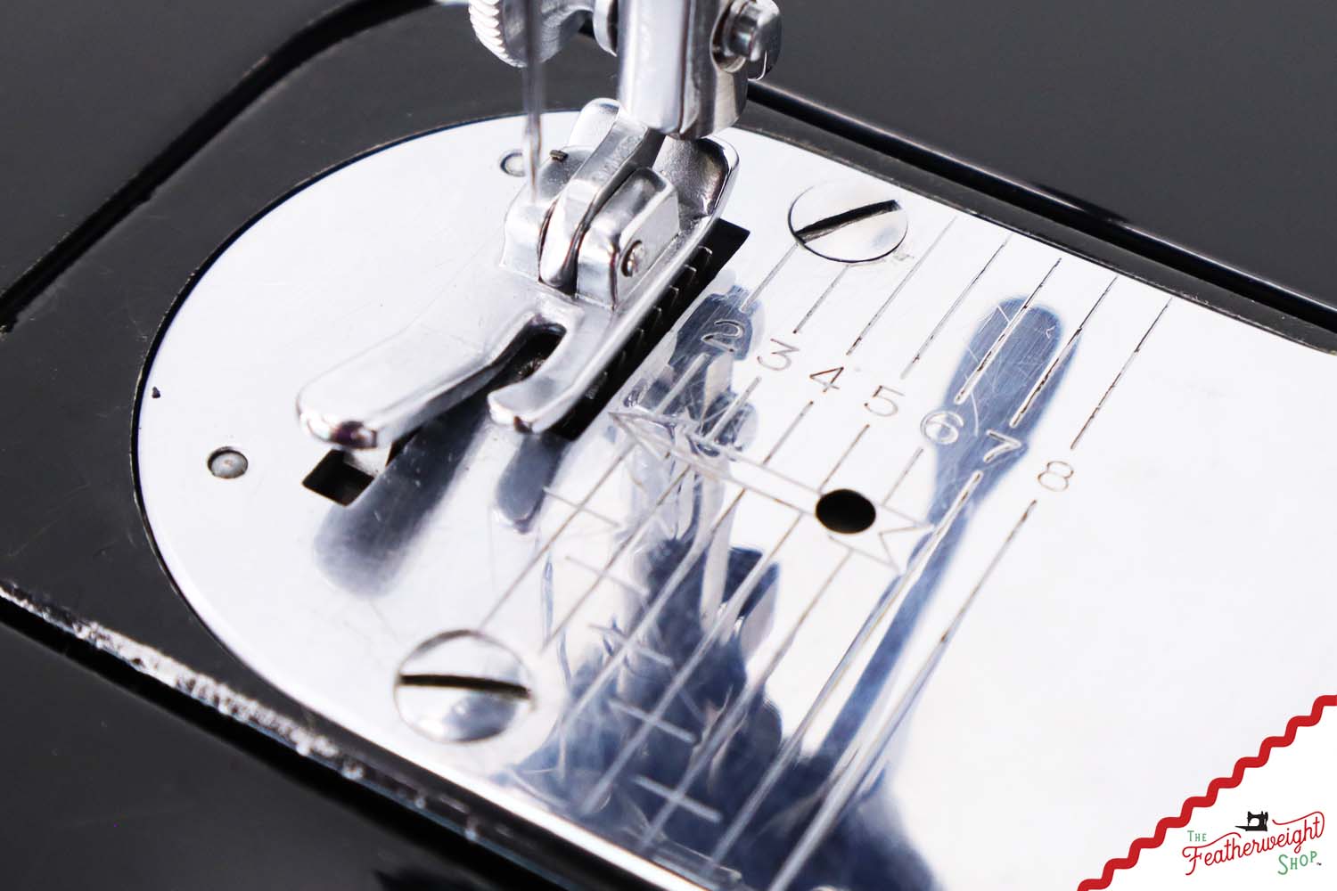 Singer Featherweight 222K Sewing Machine, Red 'S' - ER3179** - 1960