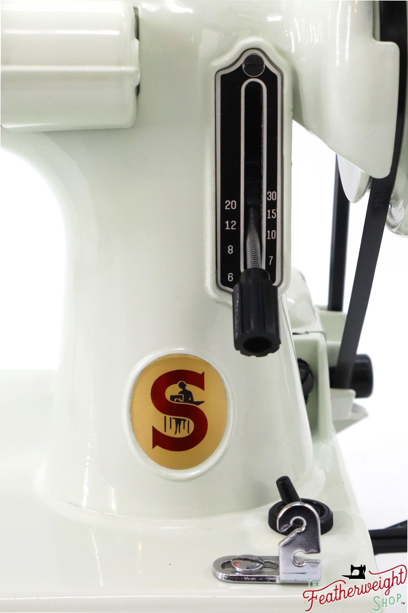 Singer Featherweight 221K Sewing Machine, British WHITE EV988***