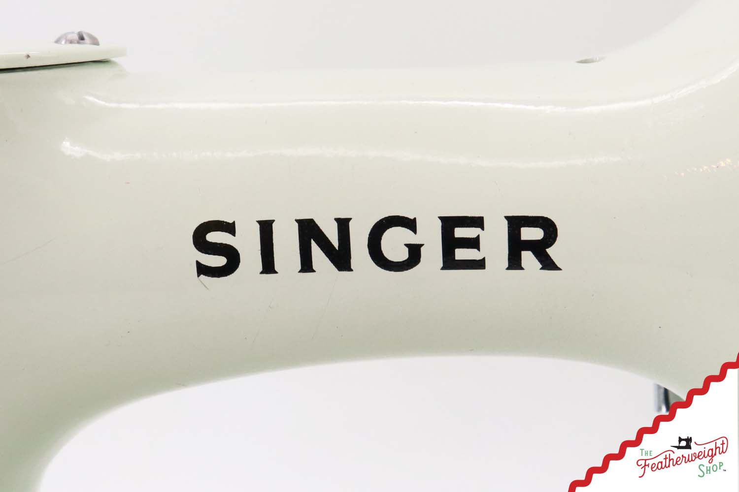 Singer Featherweight 221K Sewing Machine, British WHITE EW065***