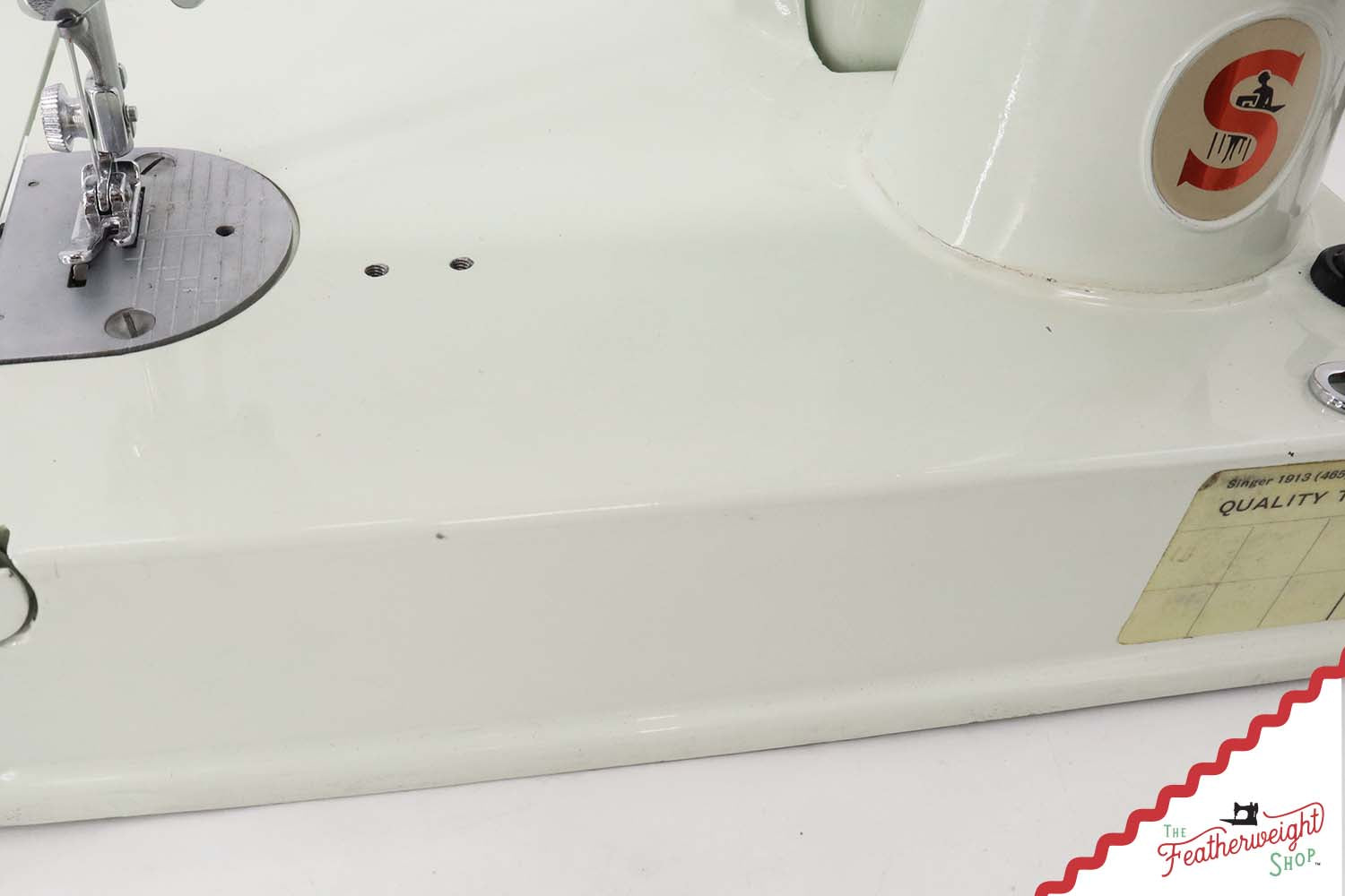 Singer Featherweight 221K Sewing Machine, British WHITE EW065***