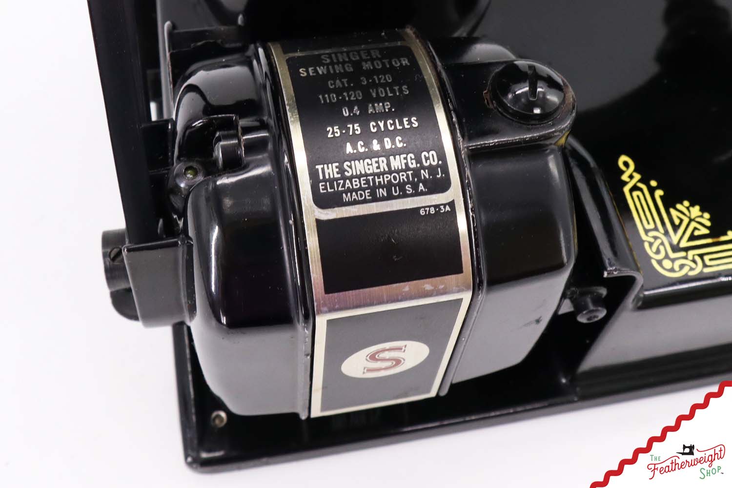 Singer Featherweight 221 Sewing Machine, AK768*** - Quilter's Special!