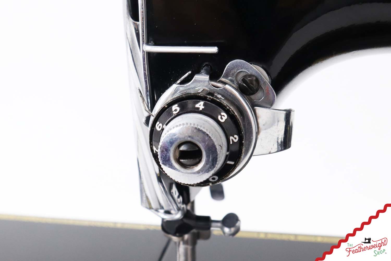 Singer Featherweight 221 Sewing Machine, AK768*** - Quilter's Special!