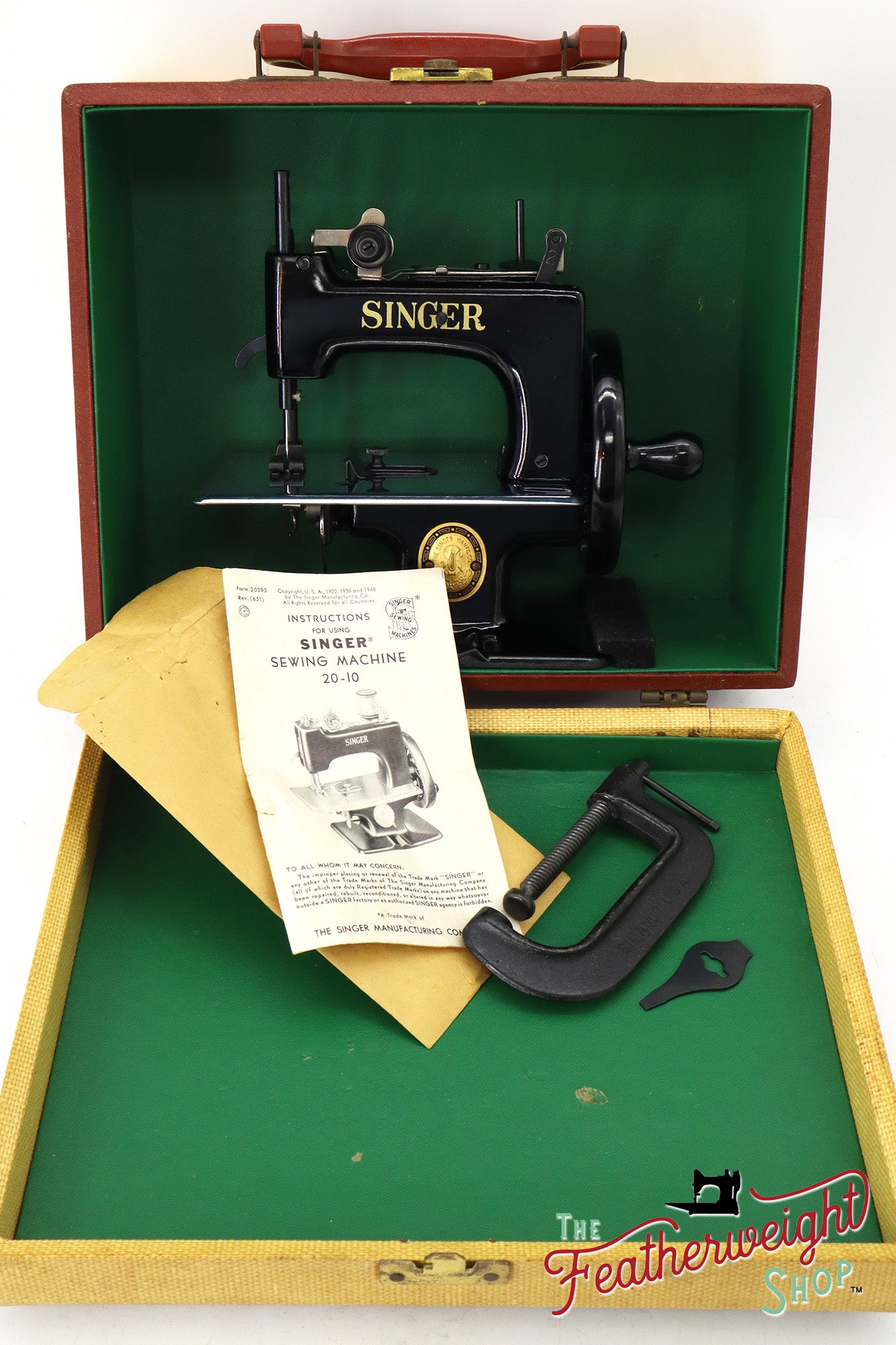 Singer Sewhandy Model 20-10 - Black - Complete Case Set