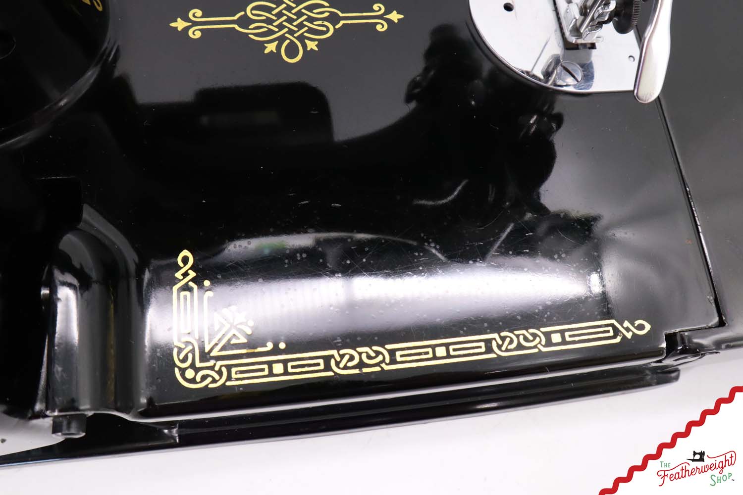 Singer Featherweight 221 Sewing Machine, AK768*** - Quilter's Special!