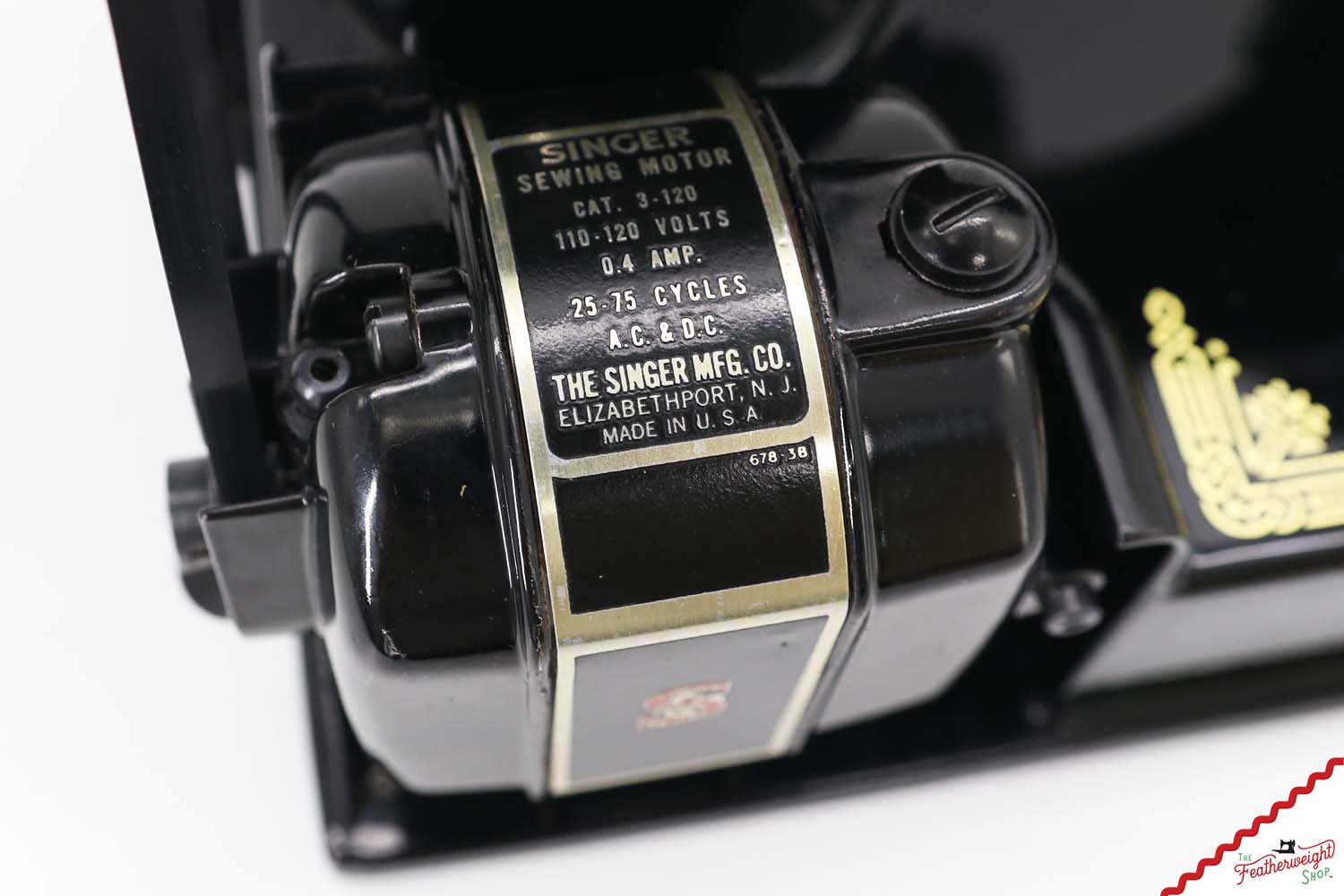 Singer Featherweight 221 Sewing Machine, AL201** - 1952