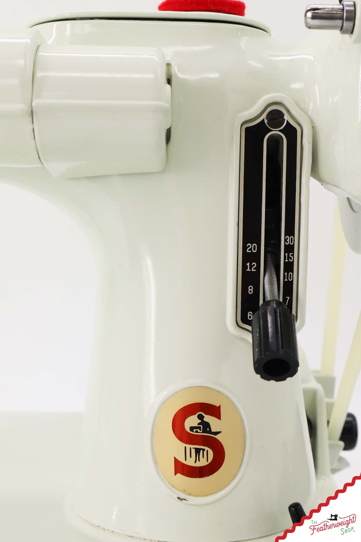 Singer Featherweight 221K Sewing Machine, British WHITE FA229***