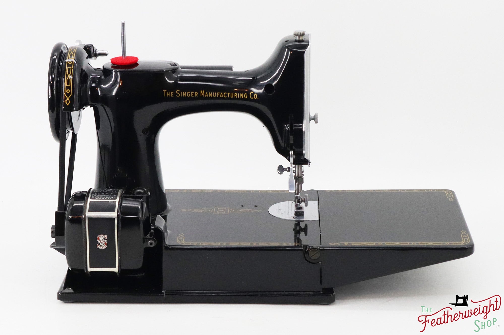 Singer Featherweight 221 Sewing Machine, AM164*** - 1955