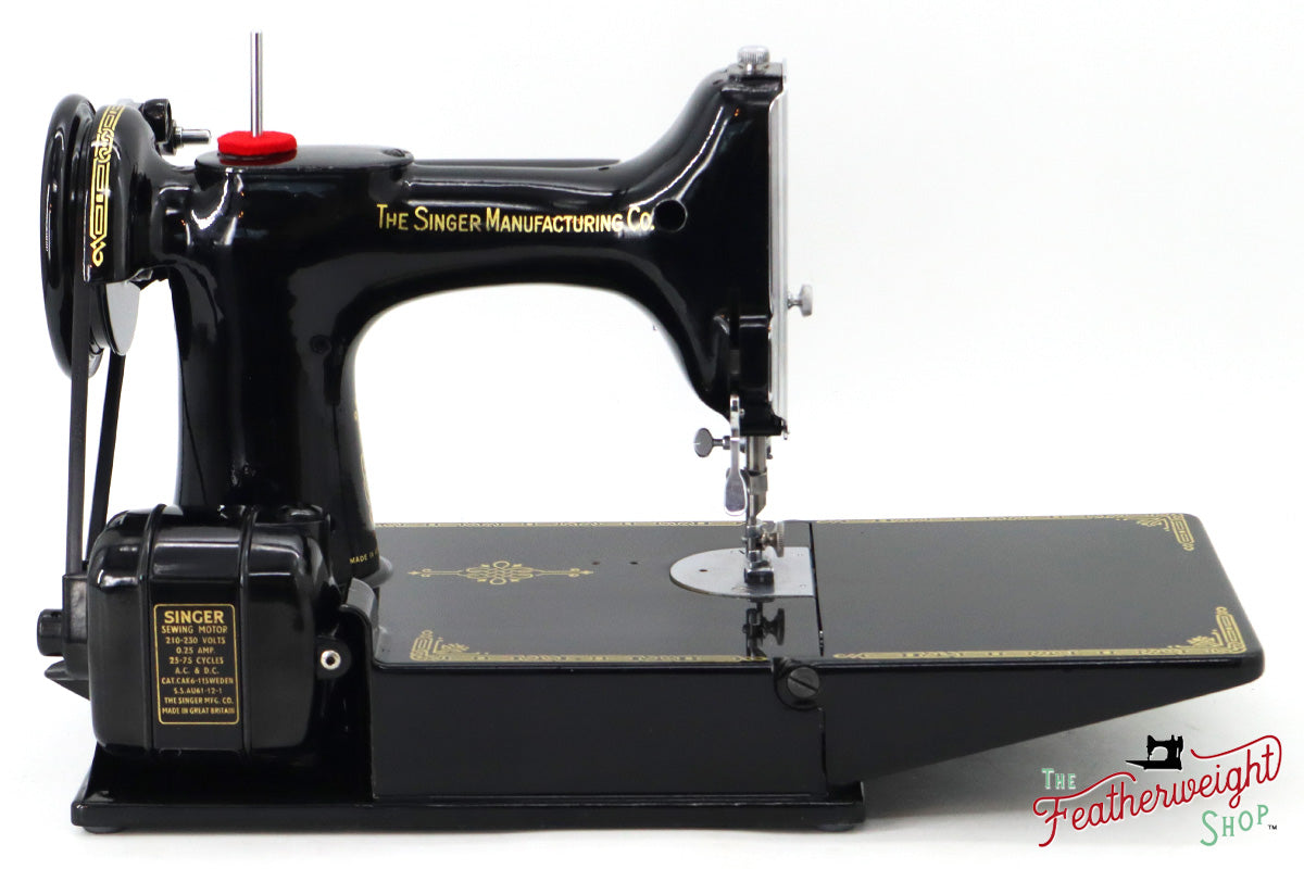 Singer Featherweight Swedish 221K Sewing Machine, EH244***