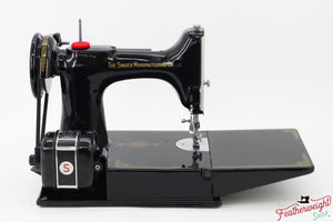 Singer Featherweight 221K Sewing Machine, 1948 - EE576***