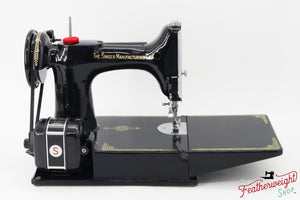 Singer Featherweight 221K Sewing Machine, 1951 - EG442***