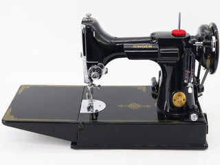 Load image into Gallery viewer, Singer Featherweight 221K Sewing Machine, 1949 - EF561***