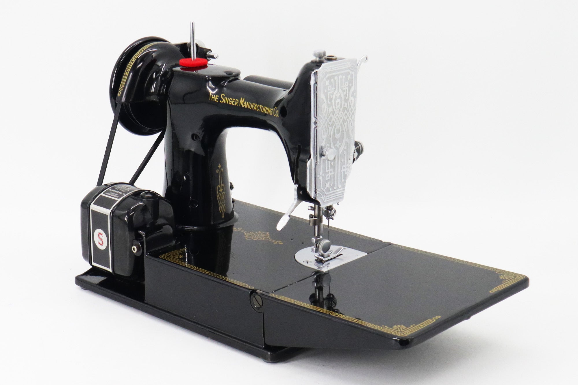 Singer Featherweight 221K Sewing Machine, 1949 - EF561***