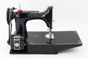 Singer Featherweight 221K Sewing Machine, 1949 - EF561***