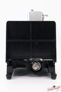 Singer Featherweight 222K Sewing Machine - EM9587**, 1957