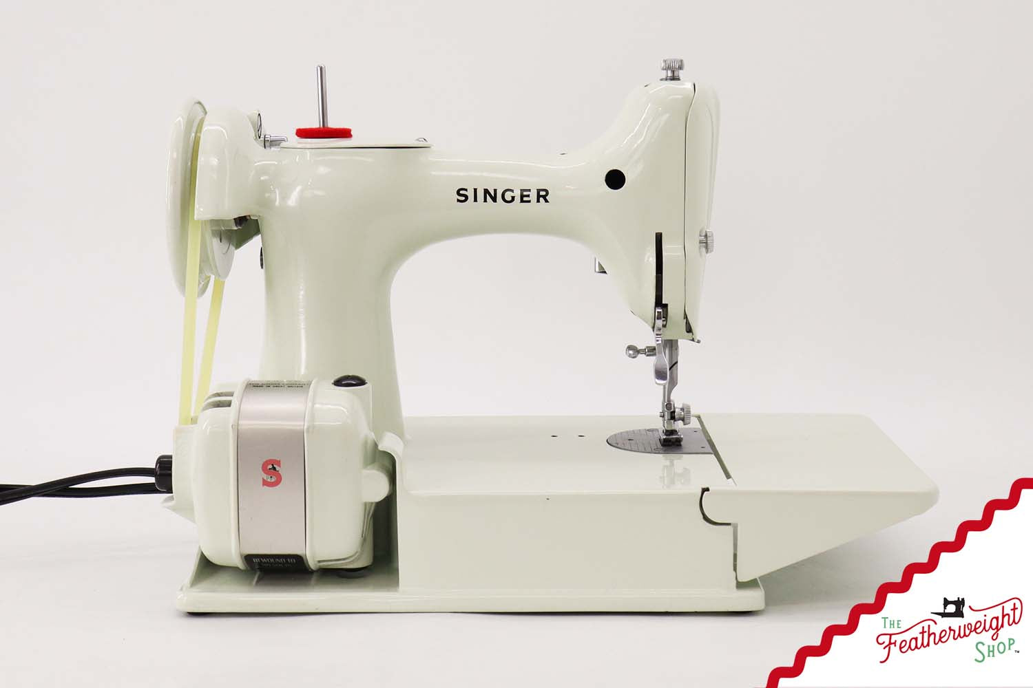 Singer Featherweight 221K Sewing Machine, British WHITE FA207***