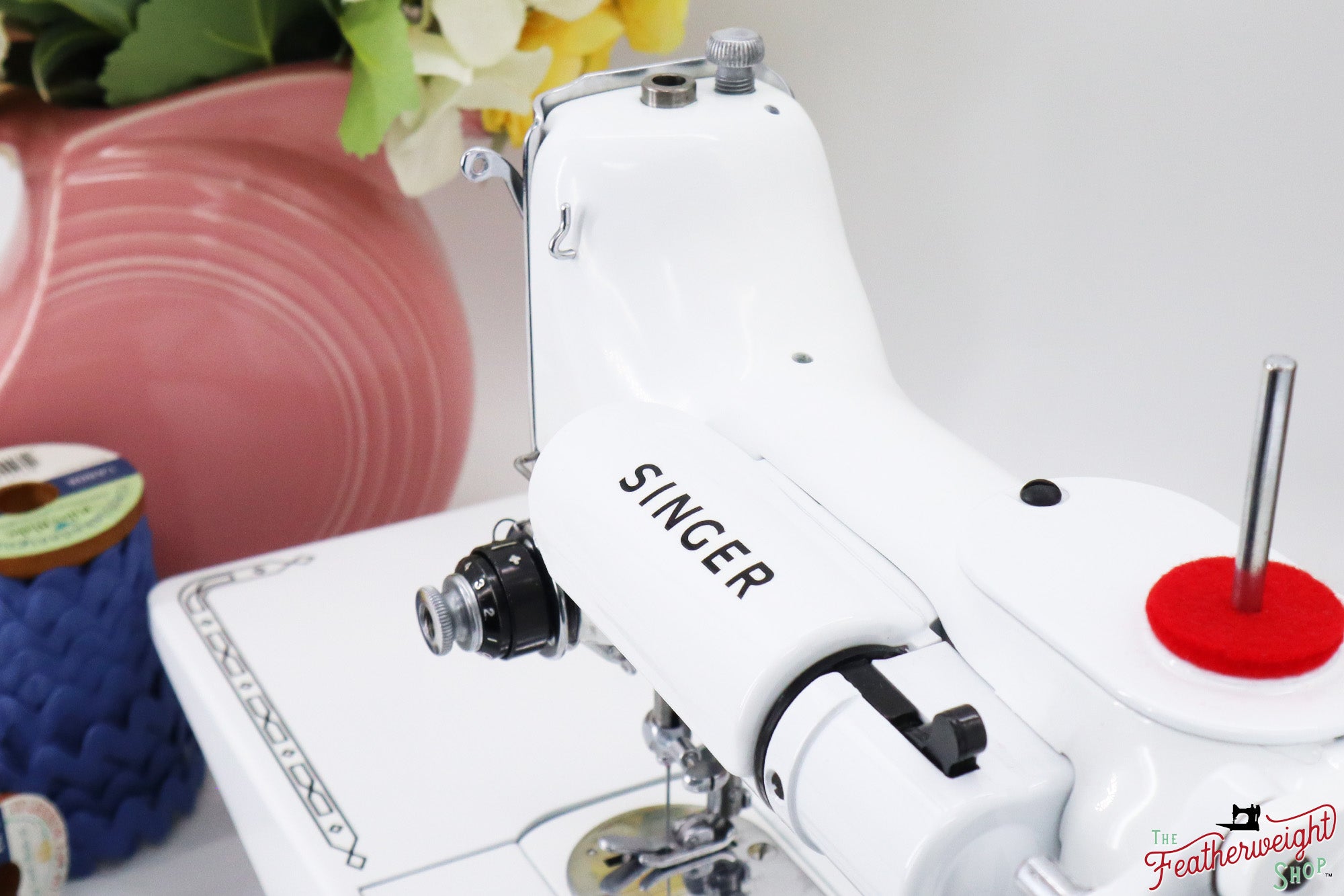 Singer Featherweight 222K - EJ6207** - Fully Restored in White