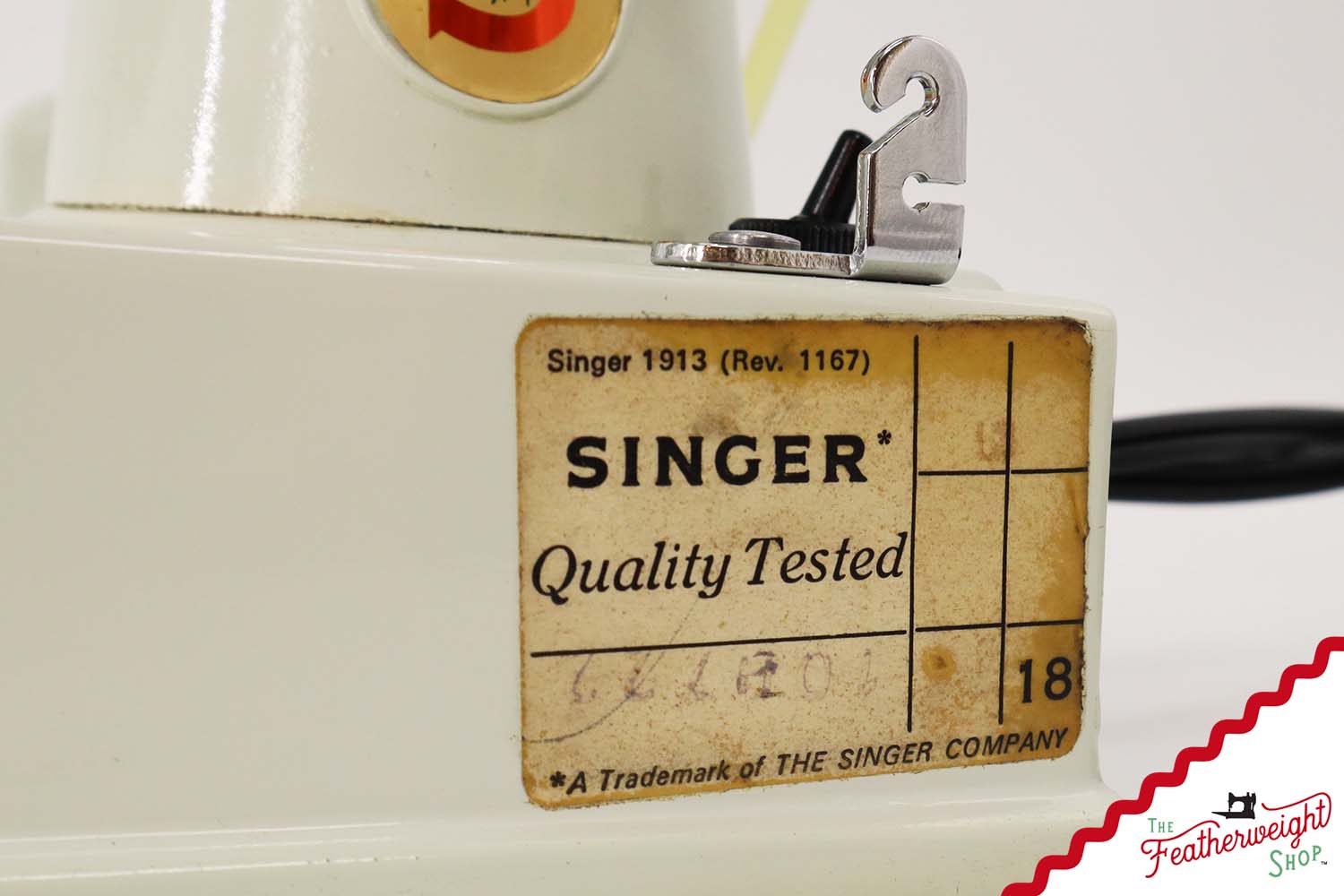 Singer Featherweight 221K Sewing Machine, British WHITE FA207***