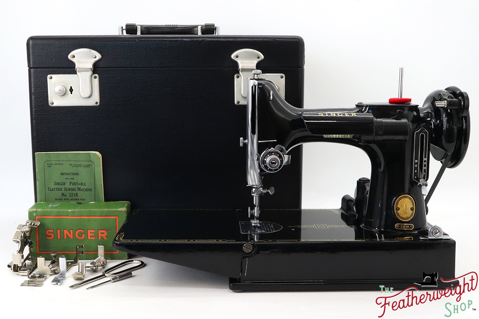 Singer Featherweight 221K Sewing Machine, 1957 - EM597***