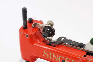 Singer Sewhandy Model 20 - Original Poppy Red - RARE, Feb. 2024 Faire
