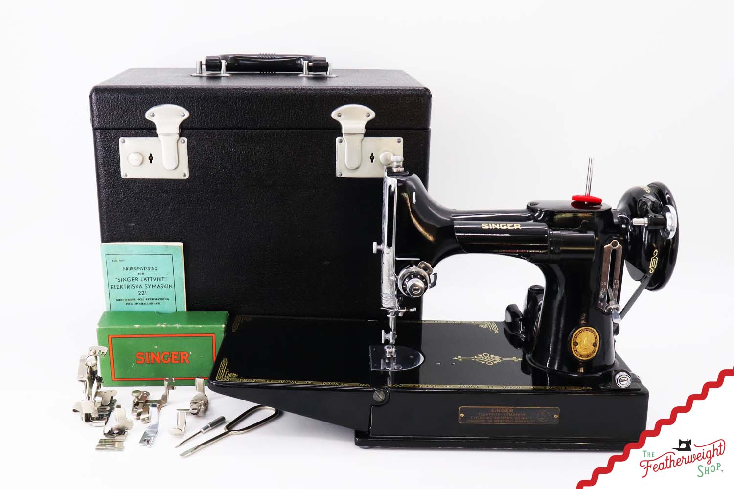 Singer Featherweight Swedish 221K Sewing Machine, EG70689*