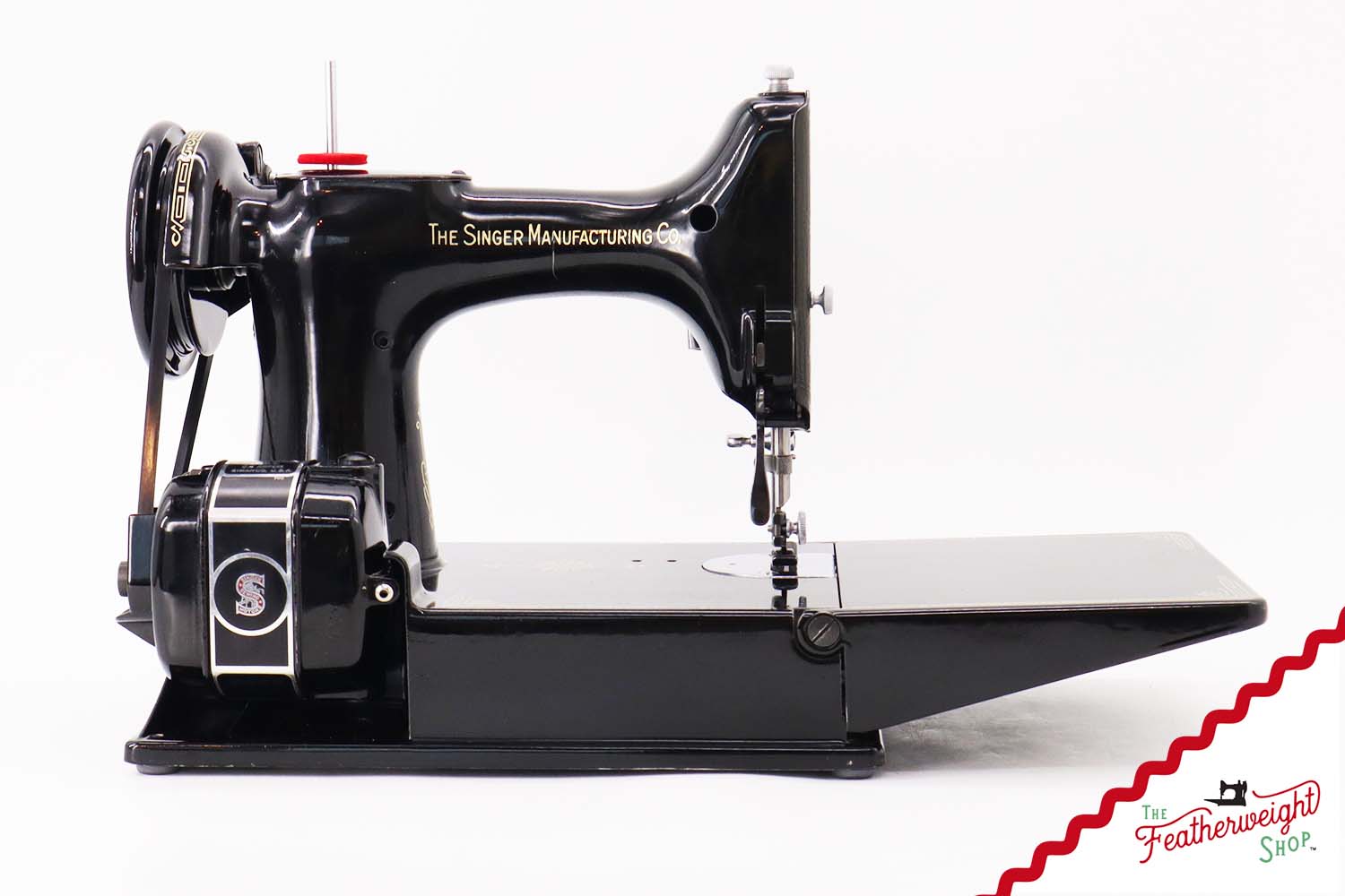 Singer Featherweight 221, AG0130**, Blackside - RARE