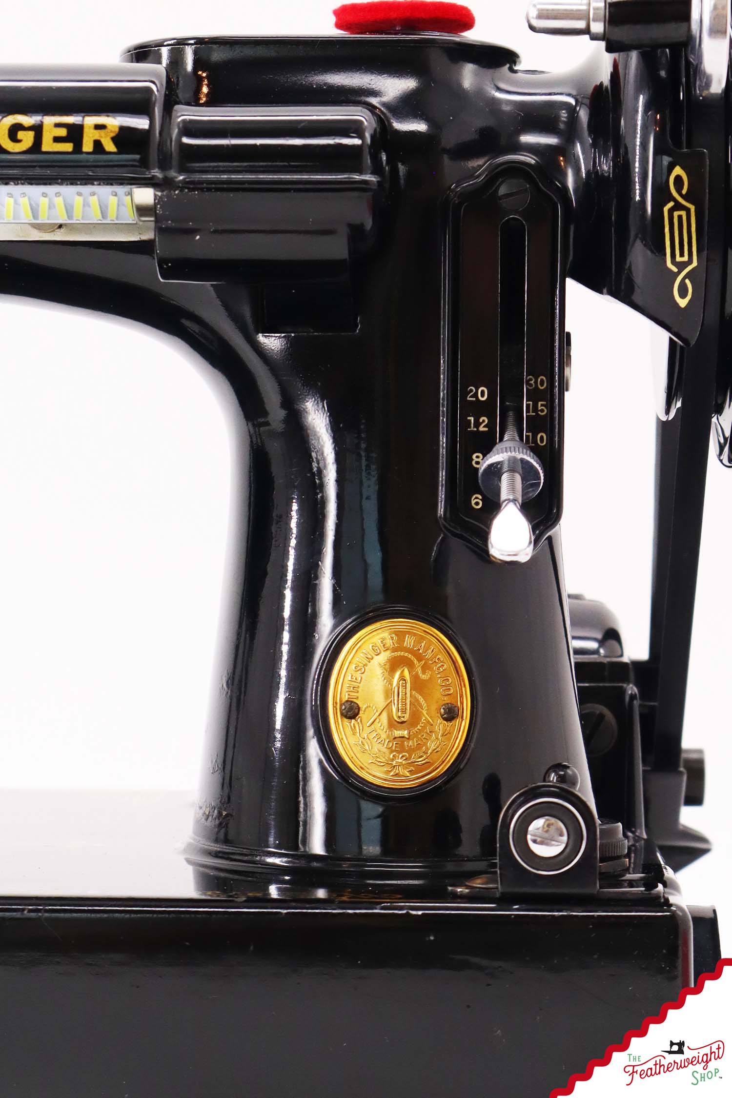 Singer Featherweight 221, AG0130**, Blackside - RARE