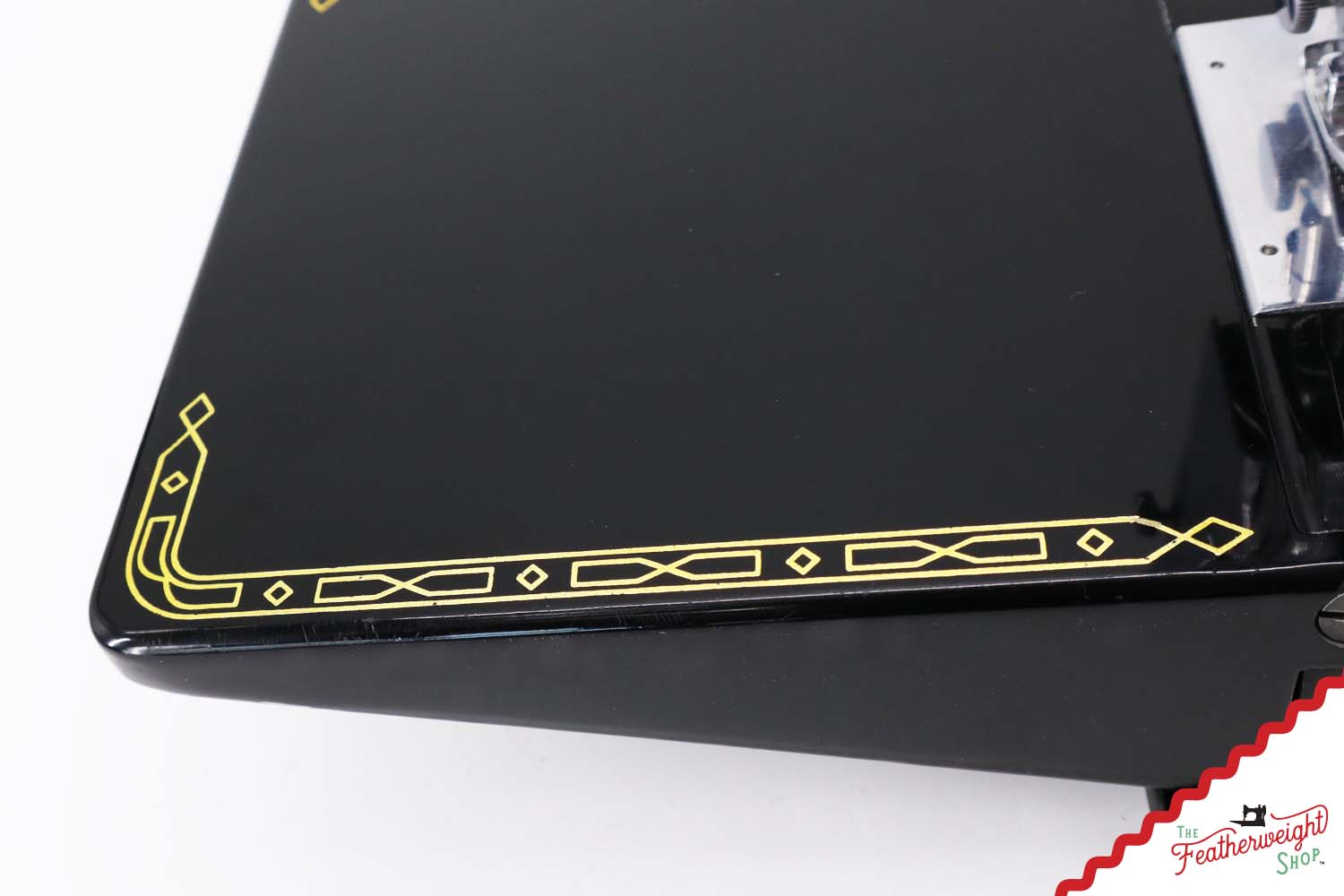 Singer Featherweight 221K Sewing Machine, RED "S" - ES6532**