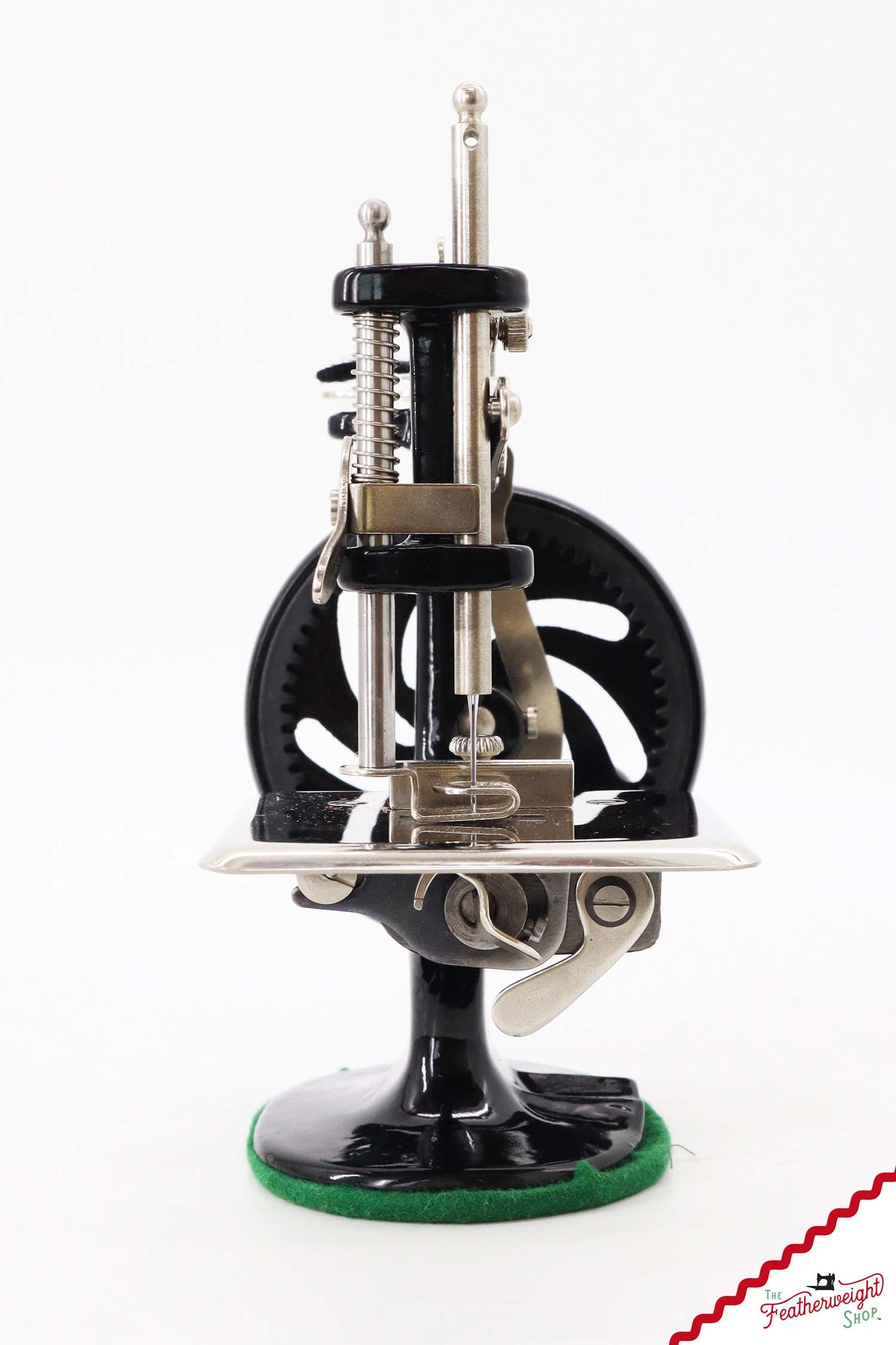 Singer Sewhandy Model 20 - Black - RARE, Complete German Set