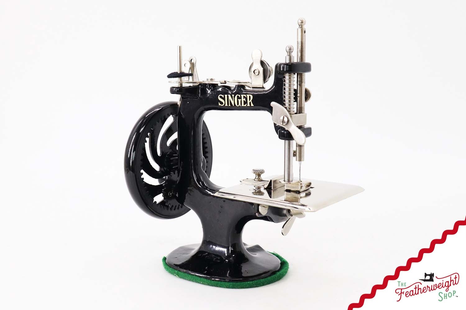 Singer Sewhandy Model 20 - Black - RARE, Complete German Set