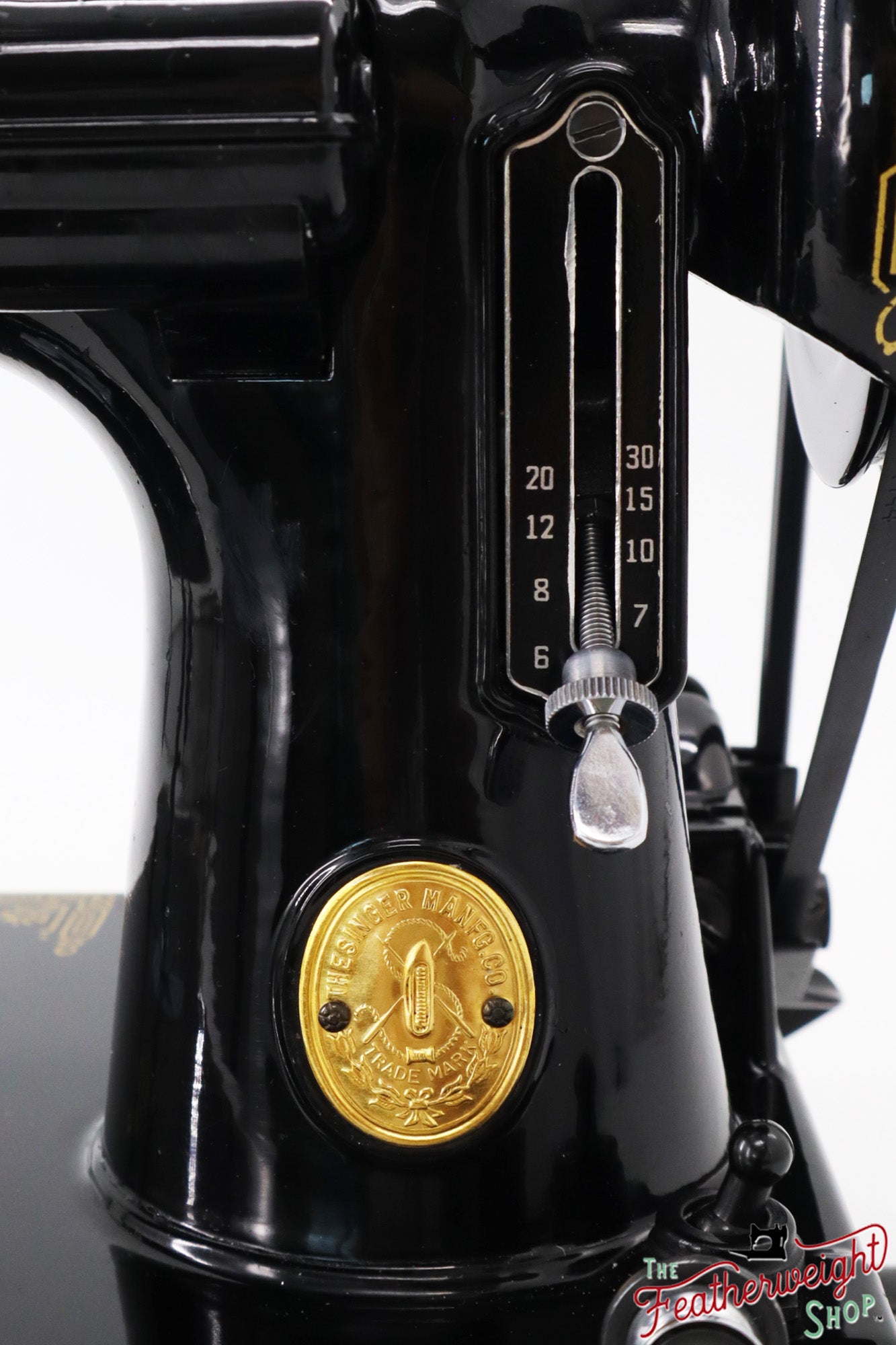 Singer Featherweight 221 Sewing Machine, AG982*** - 1947