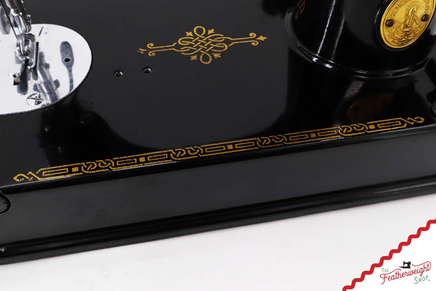 Singer Featherweight 221 Sewing Machine, AG824*** - 1946