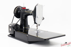 Singer Featherweight 221K Sewing Machine, 1955 - EK987***
