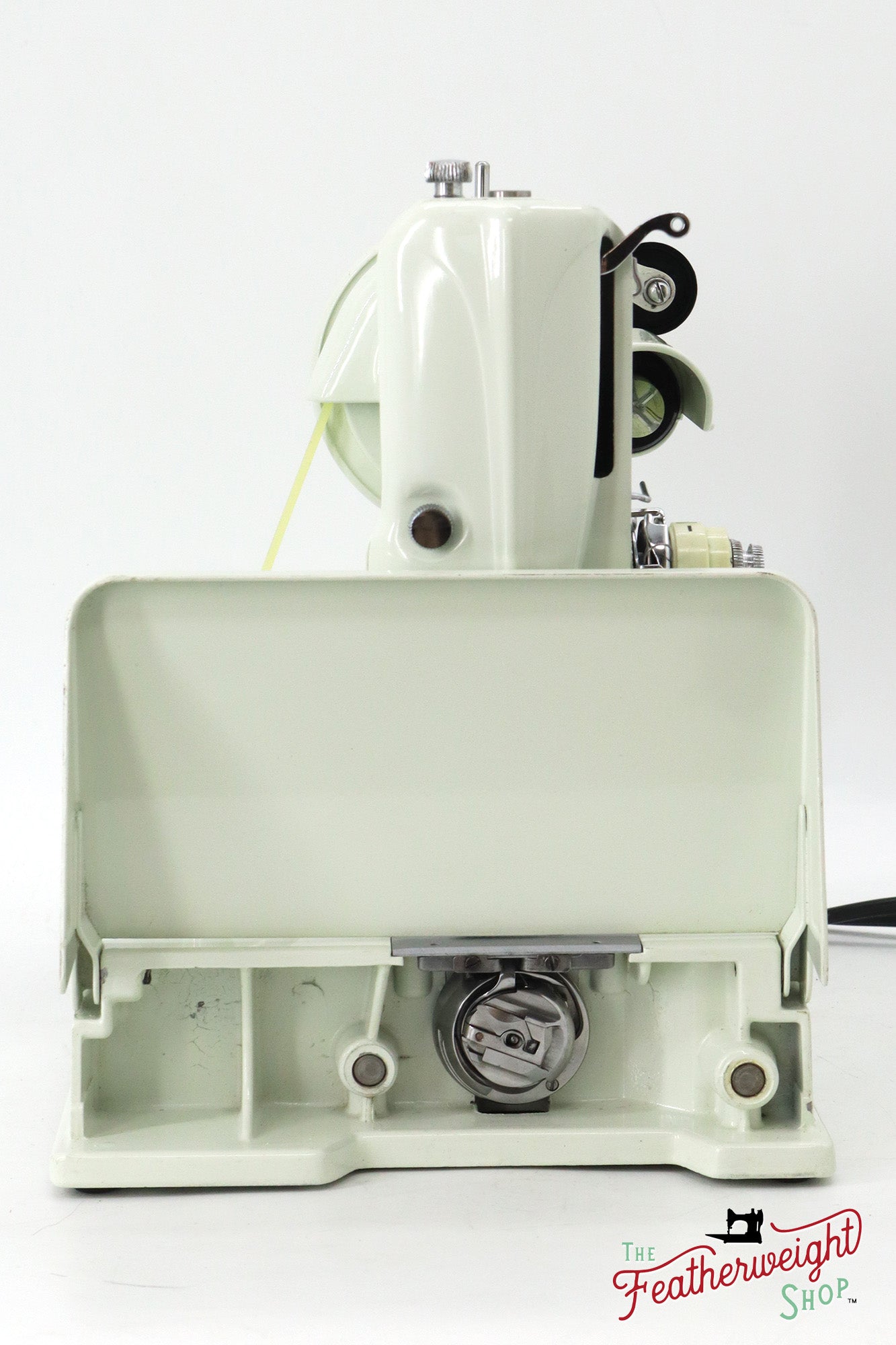 Singer Featherweight 221K Sewing Machine, WHITE - EV99384*