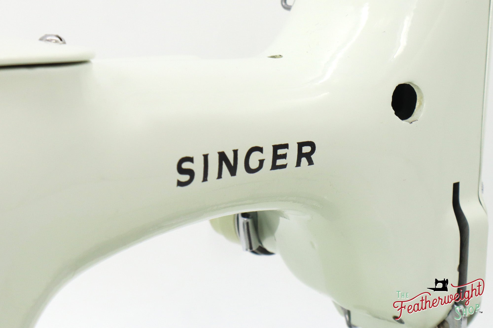 Singer Featherweight 221K Sewing Machine, WHITE - EV99384*