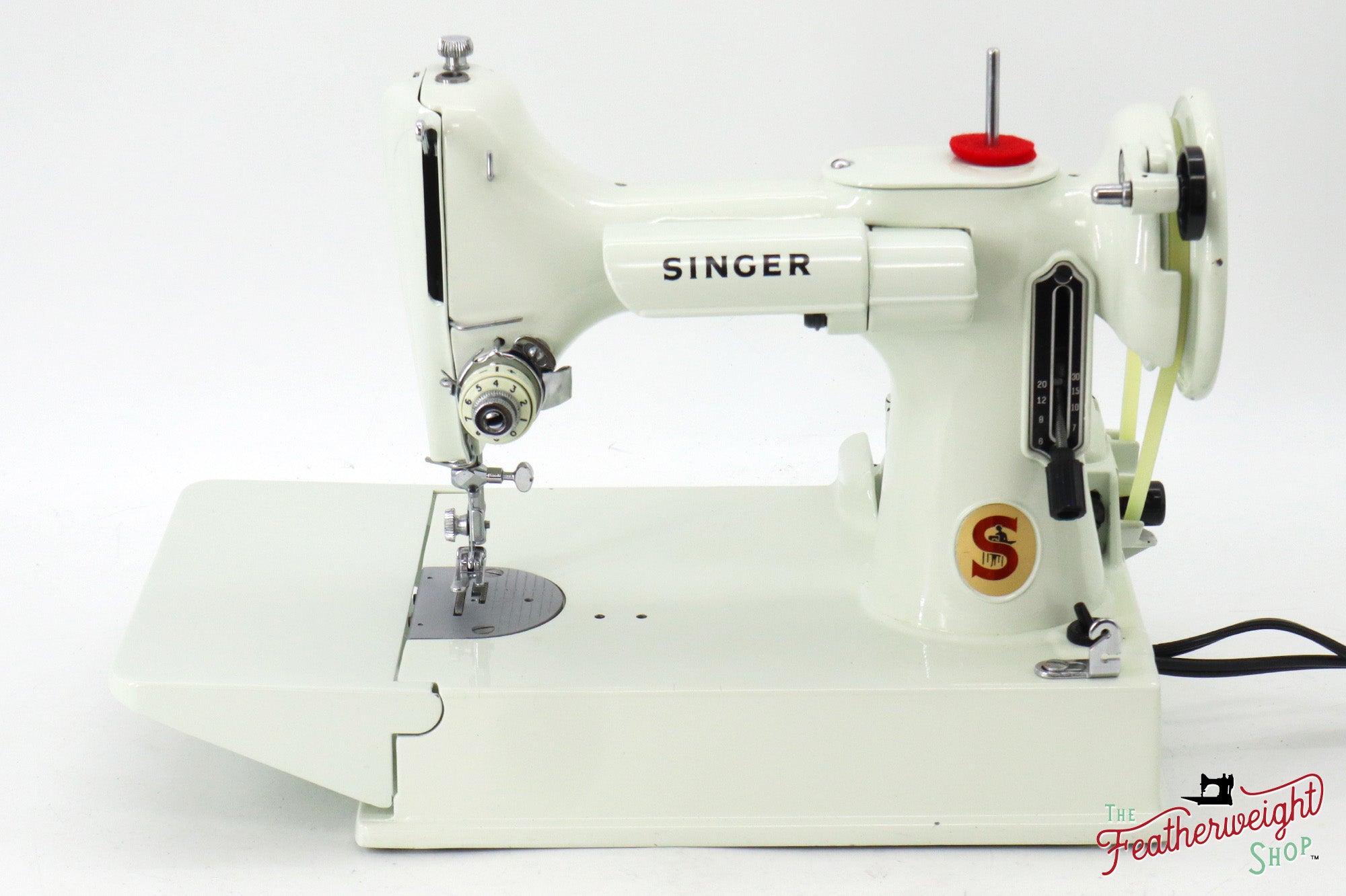 Singer Featherweight 221K Sewing Machine, British WHITE EV9858**