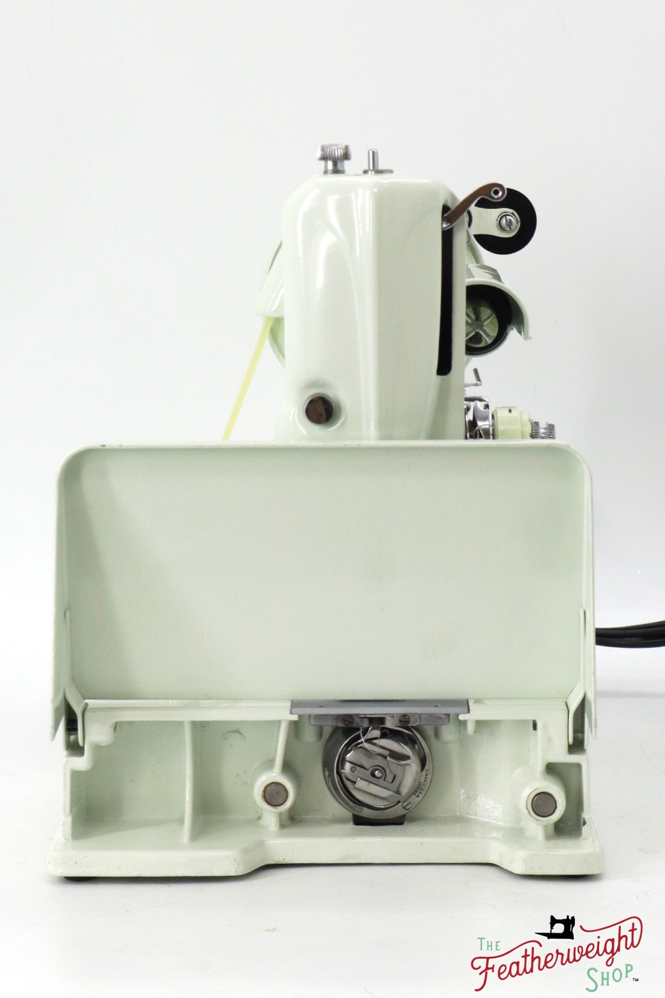 Singer Featherweight 221K Sewing Machine, British WHITE EV9858**