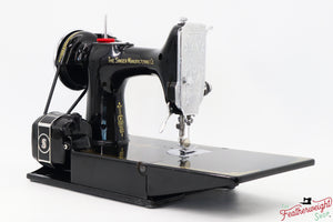 Singer Featherweight 221 Sewing Machine, AG607*** - 1946