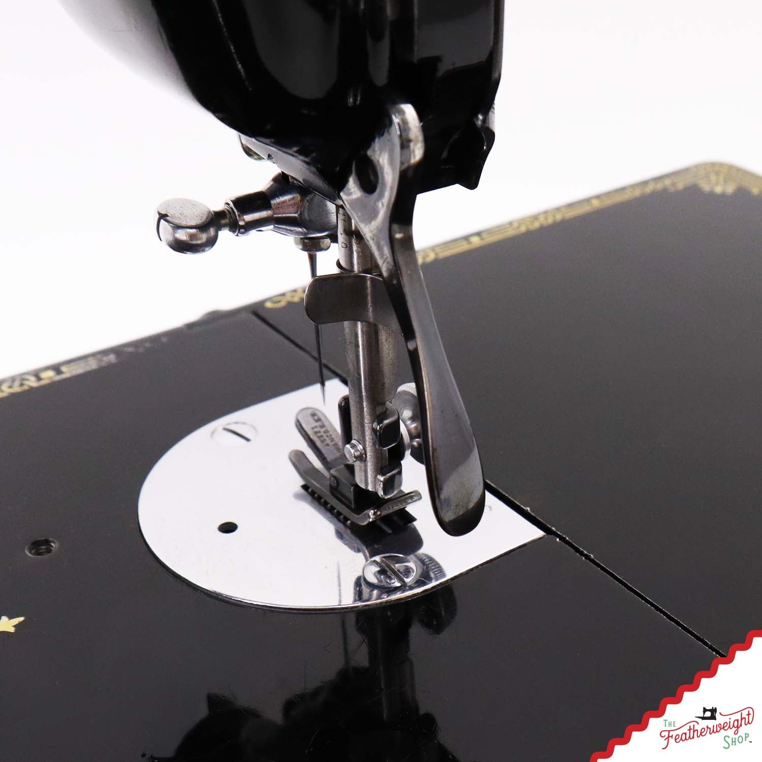 Singer Featherweight 221, AG0130**, Blackside - RARE